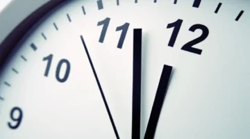 تقليص ساعات العمل يقلب موازين الإنتاجية وخبيرة تكشف كيف تنجح التجربة